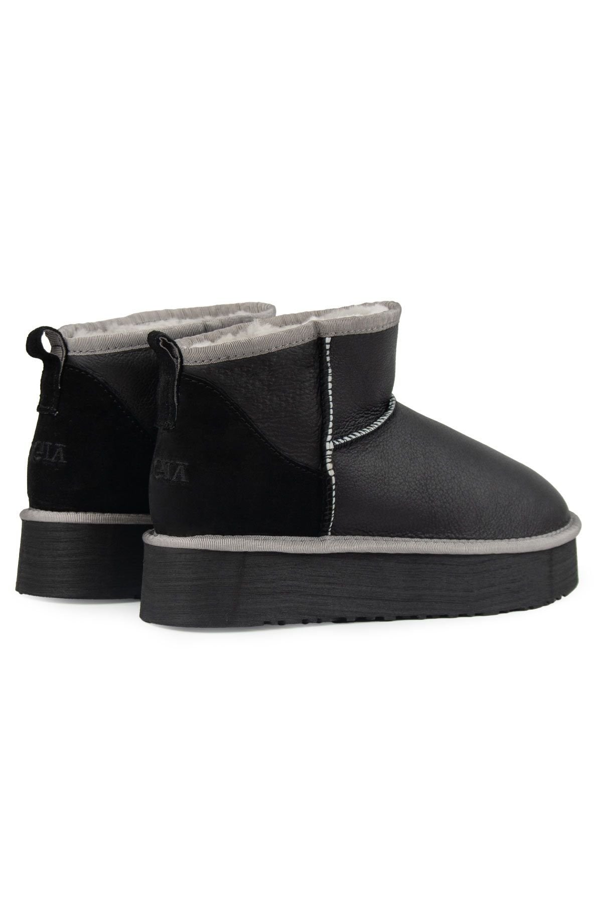 Pegia Women's Platform Leather Boots 191309  - Black