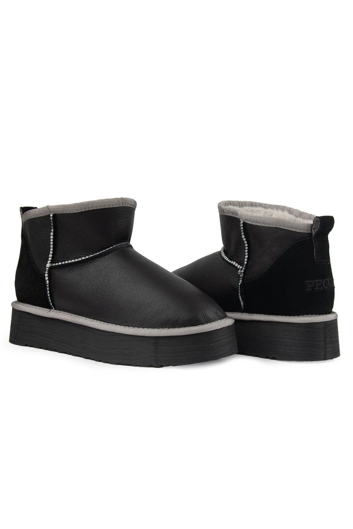 Pegia Women's Platform Leather Boots 191309  - Black