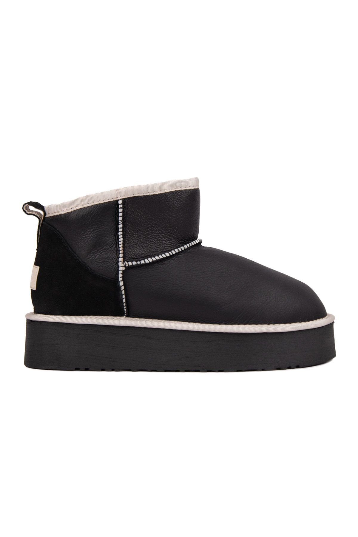 Pegia Women's Platform Leather Boots 191315  - Black