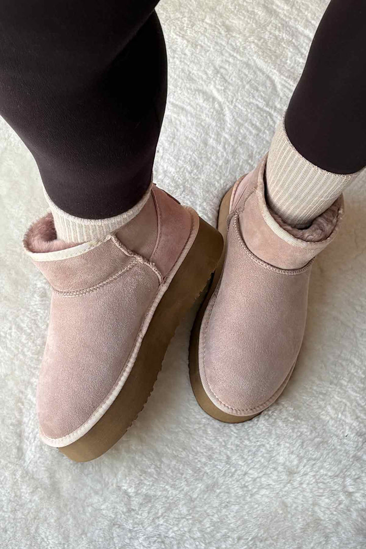 Pegia High Sole Shearling Women's Boots 191300  - Latte