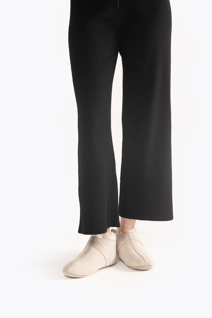 Pegia Homer Unisex Shearling Bootie Slippers - Pegia