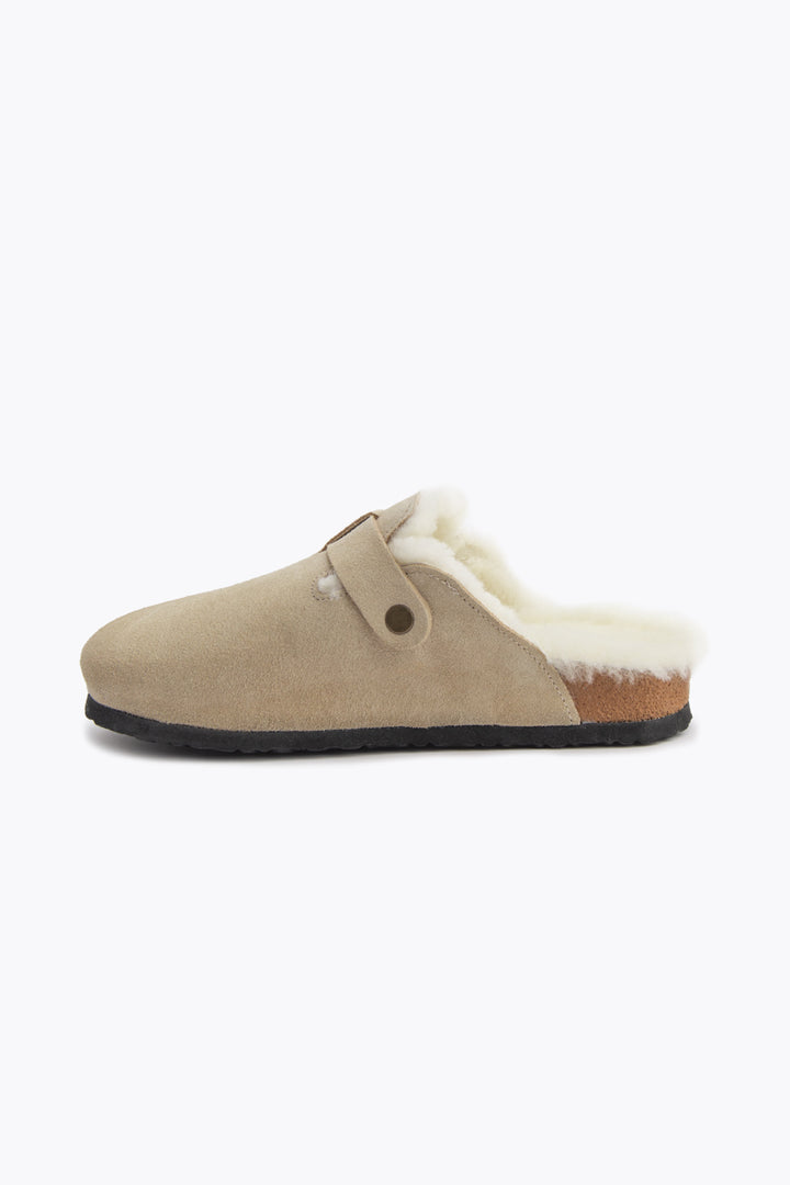 Pegia Moira Sheepskin Women's Clog Slippers - Pegia