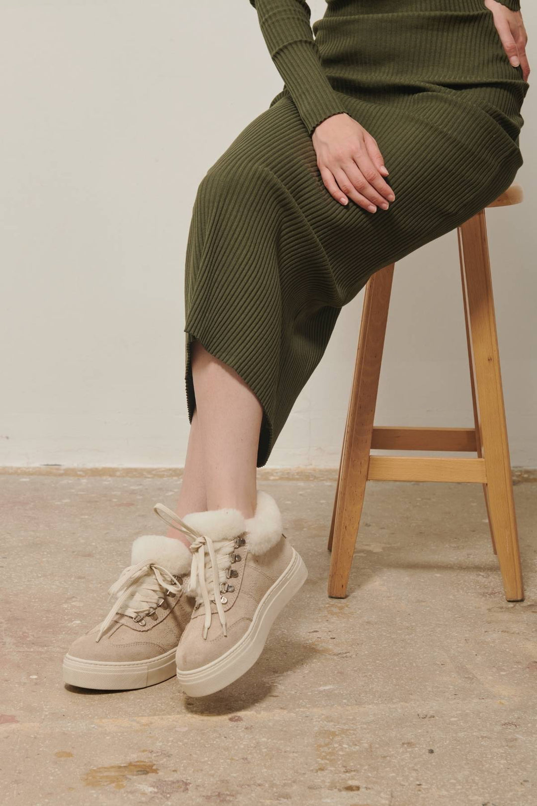 Pegia Valen Sheepskin Women's Sneakers - Pegia